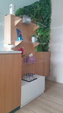 Dokter Gigi Agus Dwi Sastrawan, Sp.BMM (INCIDENTAL) ORAL SURGERY & DENTAL AESTHETIC