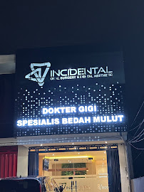 Dokter Gigi Agus Dwi Sastrawan, Sp.BMM (INCIDENTAL) ORAL SURGERY & DENTAL AESTHETIC