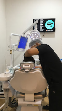 Dokter Gigi Eldenta Spesialis Bedah Mulut dan Orthodontist