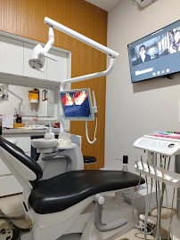 Praktek Dokter Gigi (Dentist) drg. Nanda Denpasar (Adapotek Soputan)