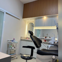 Praktek Dokter Gigi (Dentist) drg. Nanda Denpasar (Adapotek Soputan)