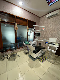 Praktek Dokter Gigi Roy Tamara (Sofine Dental Bali)