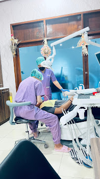 Praktek Dokter Gigi Roy Tamara (Sofine Dental Bali)