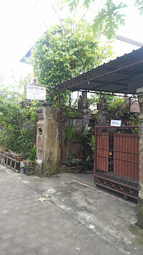 PRAKTEK DOKTER GIGI (DENTIST) drg. Desak G.R Adiasih S,kg