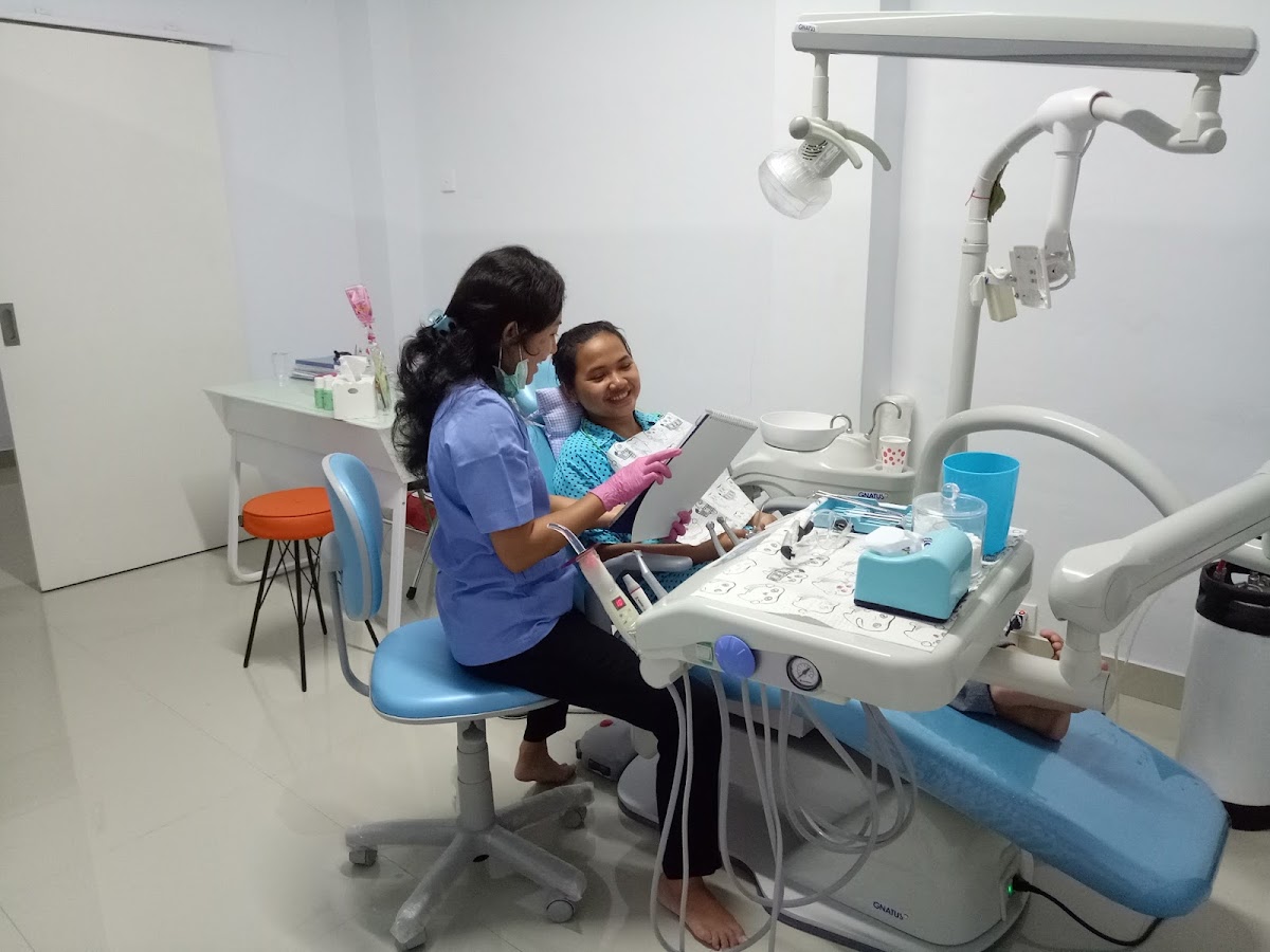 Praktek Dokter Gigi Lembu Sora dental clinic