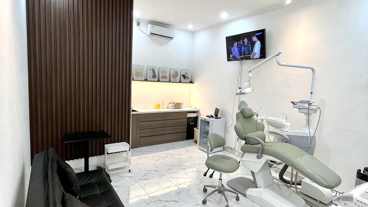 Praktek Dokter Gigi Drg. Cokorda Gede Krisna A - dental clinic in Bali
