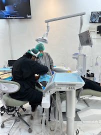 PRAKTEK DOKTER GIGI - drg. Cokorda Gede Krisna A (WSmile DC)