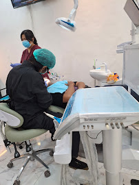 PRAKTEK DOKTER GIGI - drg. Cokorda Gede Krisna A (WSmile DC)