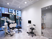 Blits Dental - Kakhaber Kharebava Dental Clinic | ბლიც დენტალი - სტომატოლოგიური კლინიკა