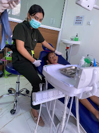 Azzahra Dental Care Cokroaminoto (by drg. Winardi & Rekan)