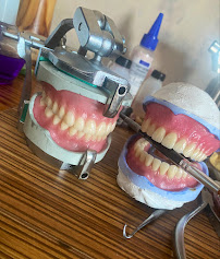 TUKANG GIGI PUSAT DENTAL BALI
