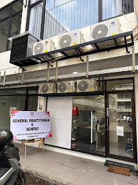 d'Square Dental Kuta