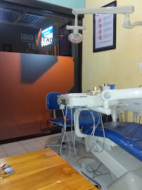 Dentist (Drg. Eny Apriyanti)