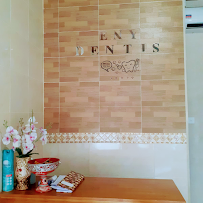 Dentist (Drg. Eny Apriyanti)