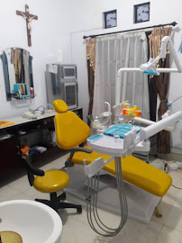 Comunio Dental Care ( drg. Oktavianus Sea )