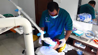 Comunio Dental Care ( drg. Oktavianus Sea )