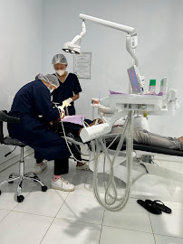 Halona Dental Medical Aesthetic Dokter Gigi Blahbatuh Gianyar in Bali