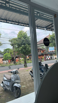 Halona Dental Medical Aesthetic Dokter Gigi Blahbatuh Gianyar