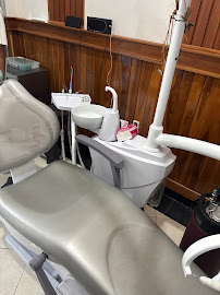 Praktek Dokter Gigi drg. Dewa Gede Bagus Satriya Wibawa, S. KG & drg. I Gusti Ayu Intan Nirmala Sari, S. KG (DGS Dental)