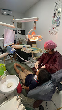 Praktek Dokter Gigi “HW Dental”