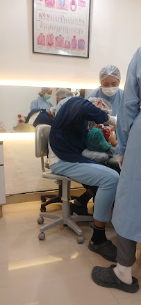 Drg Komang Hari Atmaja