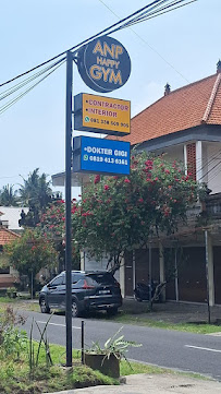 Dokter Gigi Gubug Tabanan / Dentist (Praktik Mandiri drg. Sandwitradewa, S.KG & drg. I Putu Agus Noharsita Putra)