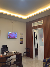 Dokter Gigi Gubug Tabanan / Dentist (Praktik Mandiri drg. Sandwitradewa, S.KG & drg. I Putu Agus Noharsita Putra)