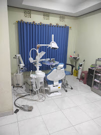 Dokter Gigi Berembeng