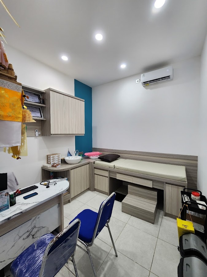 Praktek Dokter Umum Dan Dokter Gigi Pramaya Medika dental clinic