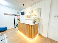 APOTEK DHANASIKA MEDIKA