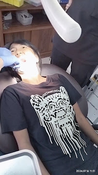 Dentists Hilda S. Juliawan