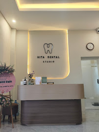 Praktik Dokter Gigi, Dentist (Hita Dental Studio)
