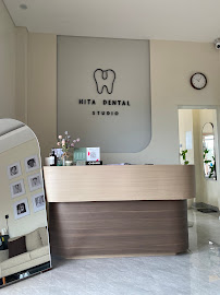 Praktik Dokter Gigi, Dentist (Hita Dental Studio)