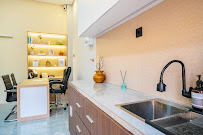 Praktik Dokter Gigi, Dentist (Hita Dental Studio)