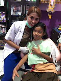 Dokter Gigi Diah Diarasita