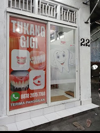 Tukang gigi Singaraja. Fauzi dental