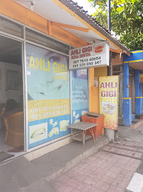 Ahli Gigi Rosa Dental in Bali