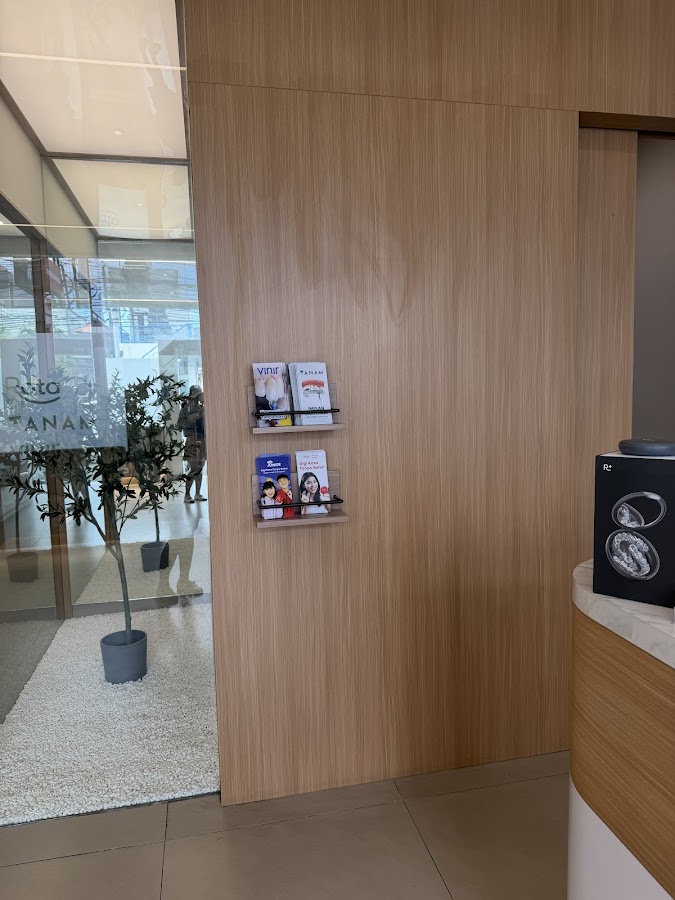 Tanam Gigi Bali dental clinic