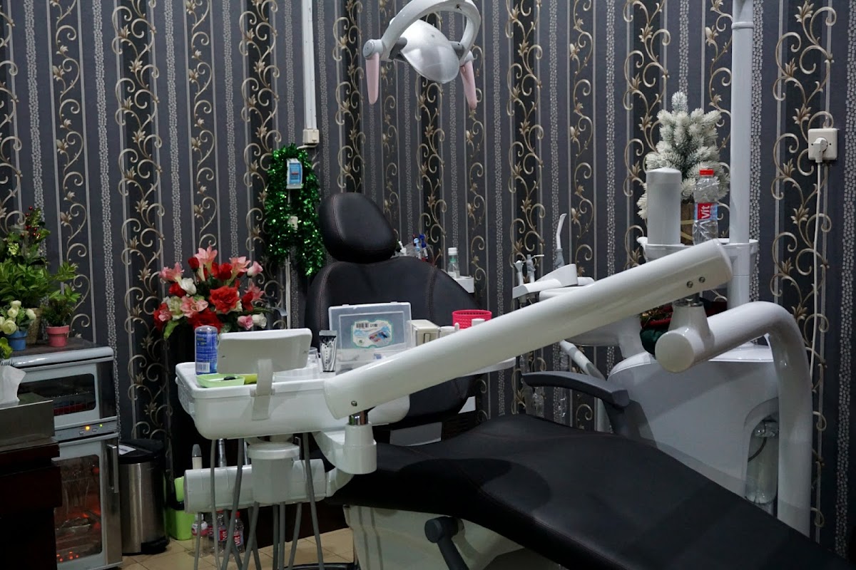 Christy Natalia Drg dental clinic