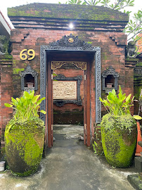 Mkali Smile in Bali