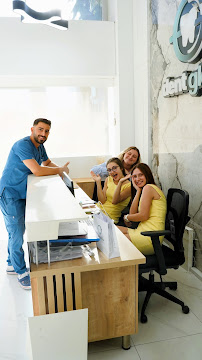 Dent GLOW Clinic⎮İmplant Diş⎮Kozmetik Diş⎮Diş Kaplama⎮İzmir, Bayraklı Diş Kliniği, Diş Hekimi Dt.Dr.Gürkan Metin