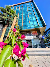 Dent GLOW Clinic⎮İmplant Diş⎮Kozmetik Diş⎮Diş Kaplama⎮İzmir, Bayraklı Diş Kliniği, Diş Hekimi Dt.Dr.Gürkan Metin