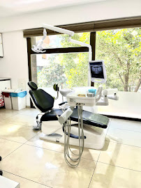 Ephesus Global Dental - İzmir İmplant ve Çene Cerrahi, Zirkonyum Kaplama, Emaxx Lamina, Gülüş Tasarımı Merkezi