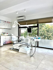 Ephesus Global Dental - İzmir İmplant ve Çene Cerrahi, Zirkonyum Kaplama, Emaxx Lamina, Gülüş Tasarımı Merkezi