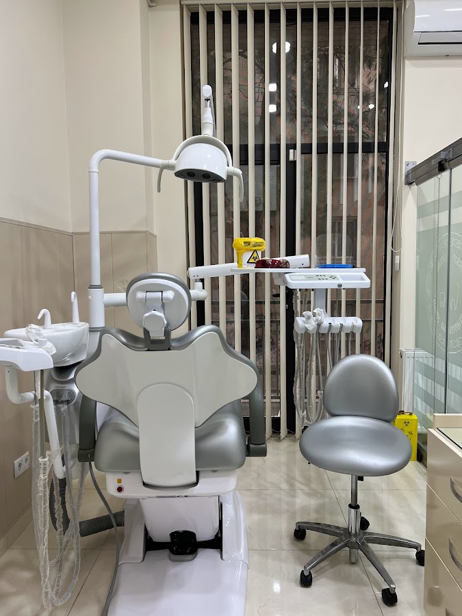 Oliko Bazlidze's Dental Clinic - dental clinic in Tbilisi, Georgia