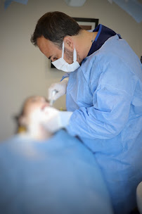 Dentomega İzmir İmplant Diş Polikliniği