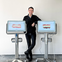 Ortodonti Uzmanı Dr. Halil Toros Bingöl - İzmir-Şeffaf Plak (invisalign) Ortodontik Tedavi