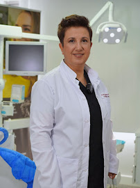 Ortodonti Uzmanı İzmir | Dr. Handan ALTUĞ | İzmir Şeffaf Plak (invisalign) | Ortodontik Tedavi | Diş Teli