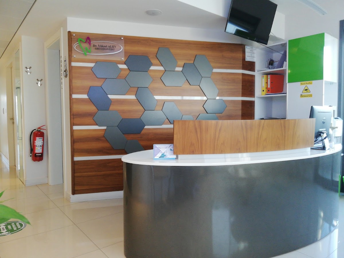 Dr Yksel Alev dental clinic