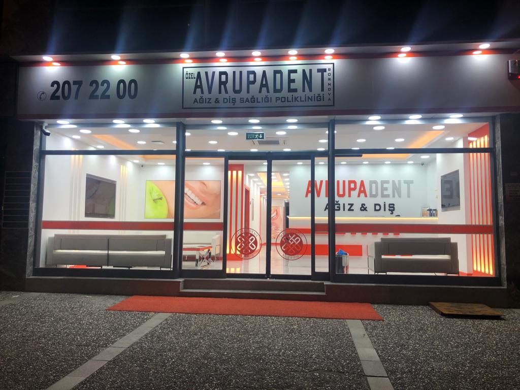 Zmir Di Mplant Tedavisi dental clinic